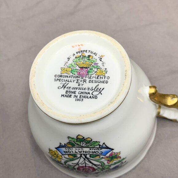 VTG 50s Hammersley Queen Elizabeth II 1953 Coronation Teacup & Saucer Bone China - Picture 10 of 13